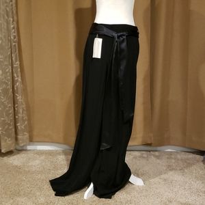 New Andrea Jovine dressy black pleated pants